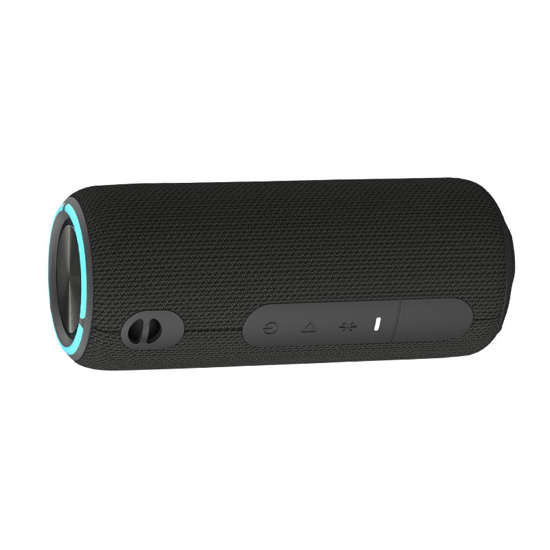 D7.8*H18.8 Cm Bluetooth Outdoor Speakers 3.7v 3600mah Battery Capacity In Yard