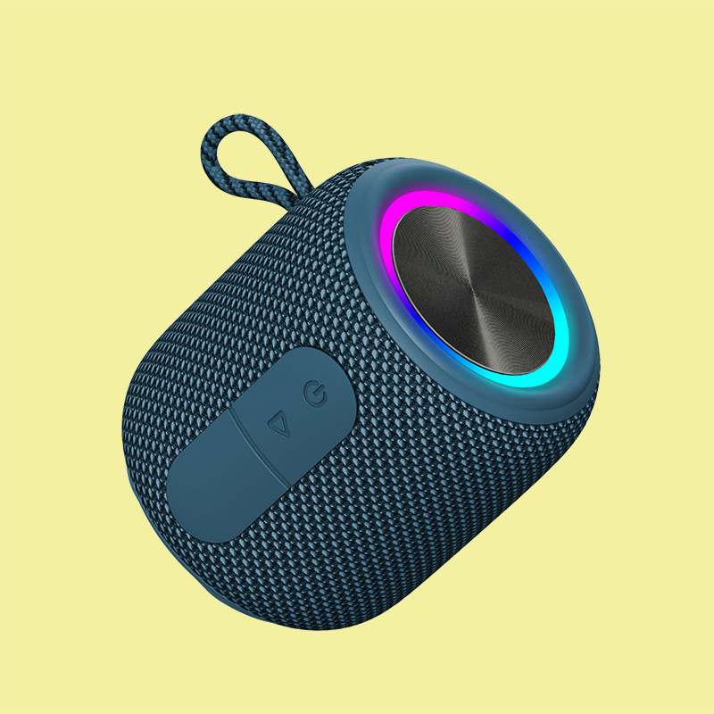 Portable Outdoor Speaker with 6 Watts Power Output 10-20 Hour Battery Life 5V/1A Input